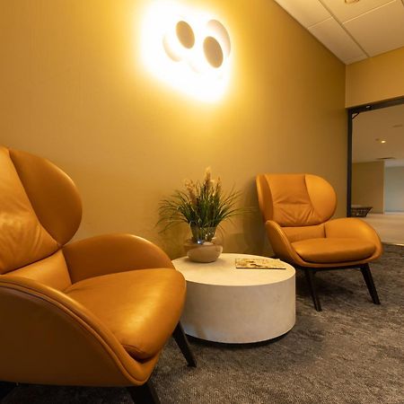 Oe Seaside Suites & Spa Kuressaare Buitenkant foto
