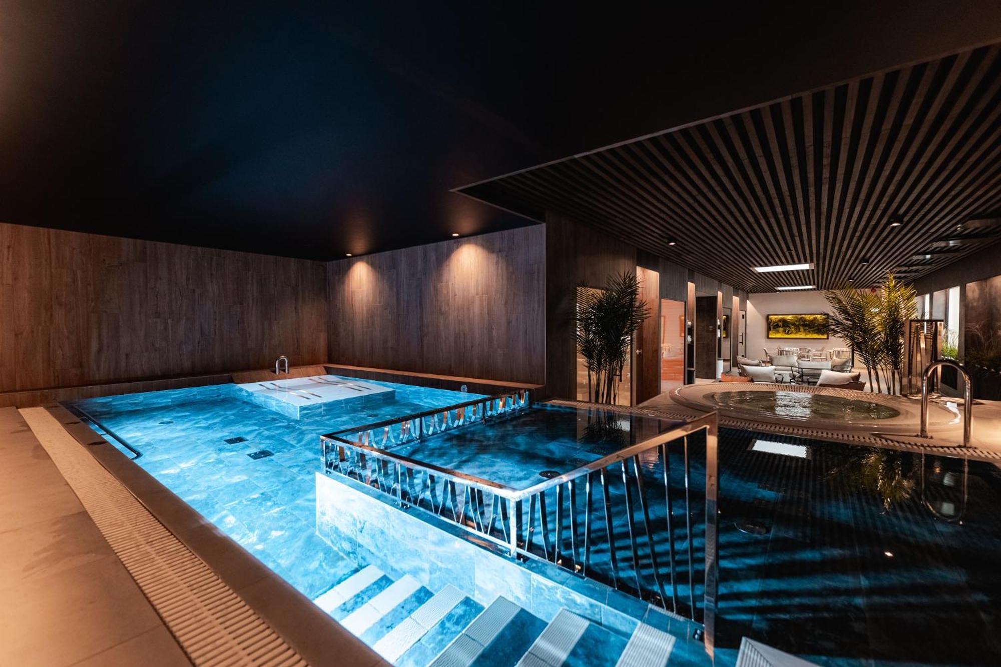 Oe Seaside Suites & Spa Kuressaare Buitenkant foto